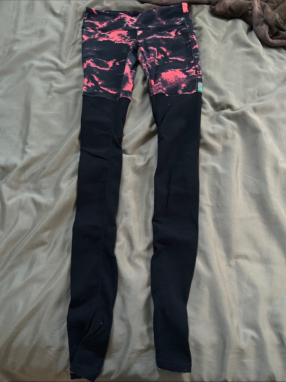 ALO Yoga Black Leggings with Pink Tie-Dye Waistband